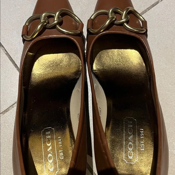 Coach Madyline Made in Italy- brown leather shoes- great condition - size 6,5 - Picture 14 of 16